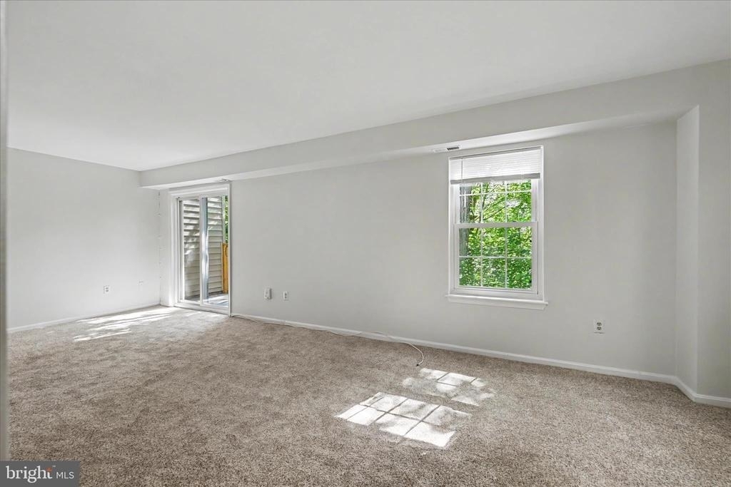 678 Newbridge Court - Photo 17