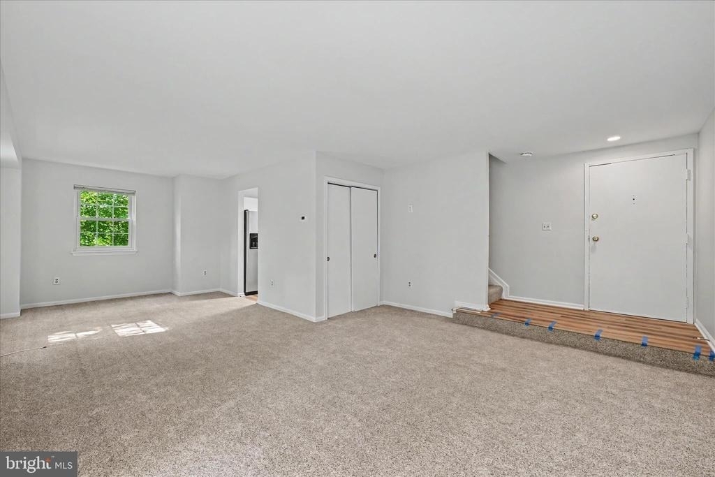678 Newbridge Court - Photo 10
