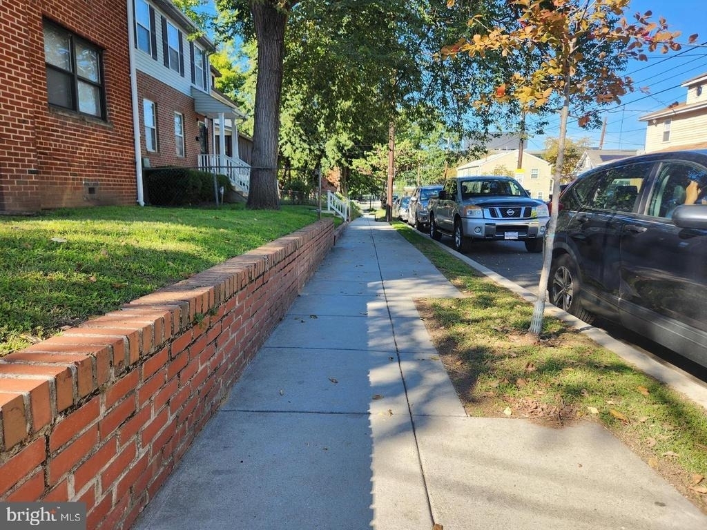 1126 48th Place Ne - Photo 13