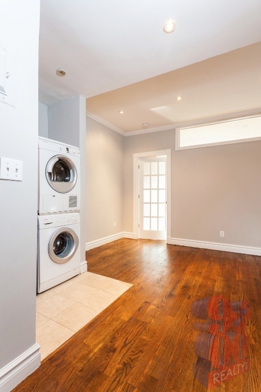 213 East 26th Street - Photo 1