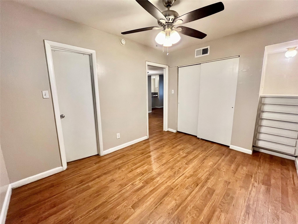 3304 Red River St - Photo 3