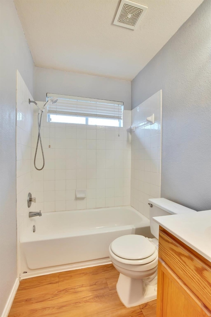 1002 Remington Dr - Photo 21