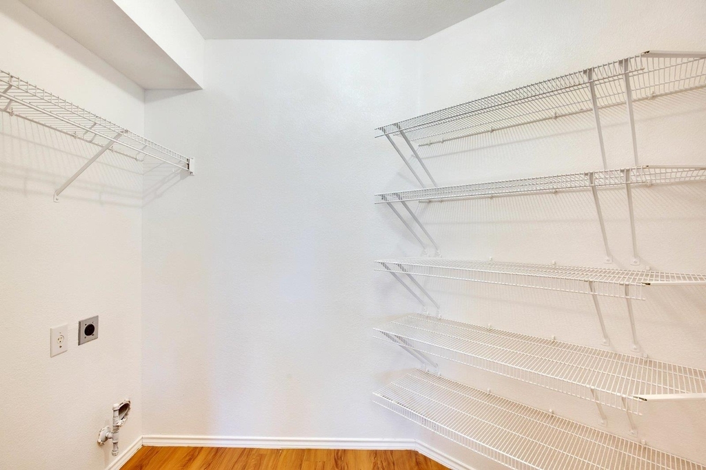 1002 Remington Dr - Photo 9