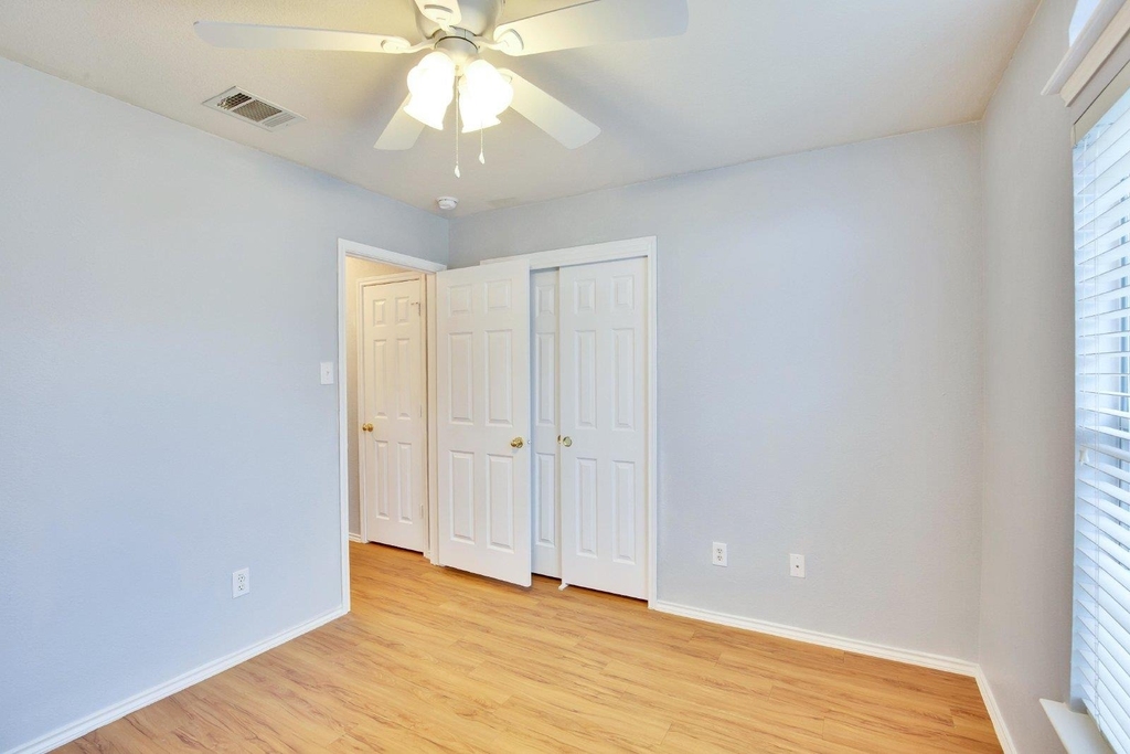 1002 Remington Dr - Photo 19