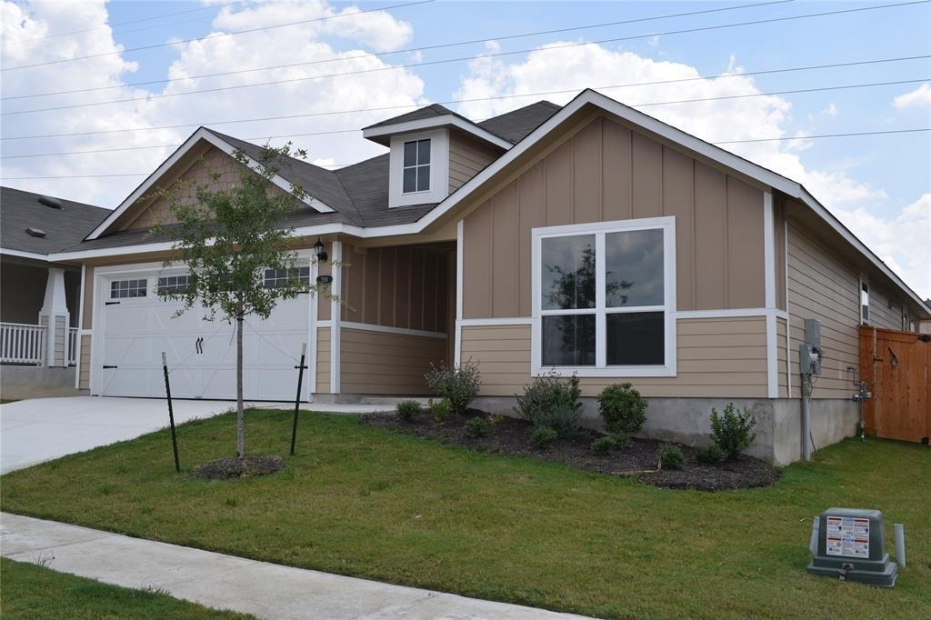 208 Shugart St - Photo 1
