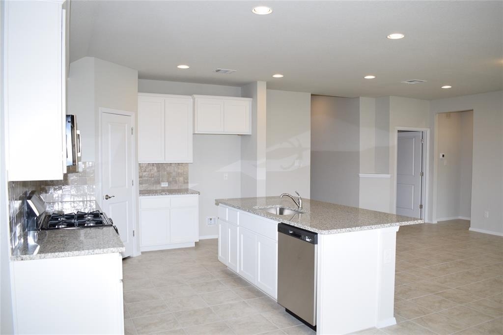 208 Shugart St - Photo 7