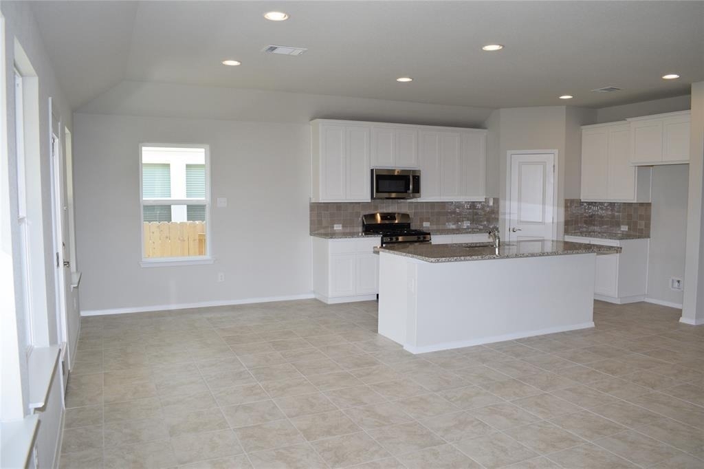 208 Shugart St - Photo 6