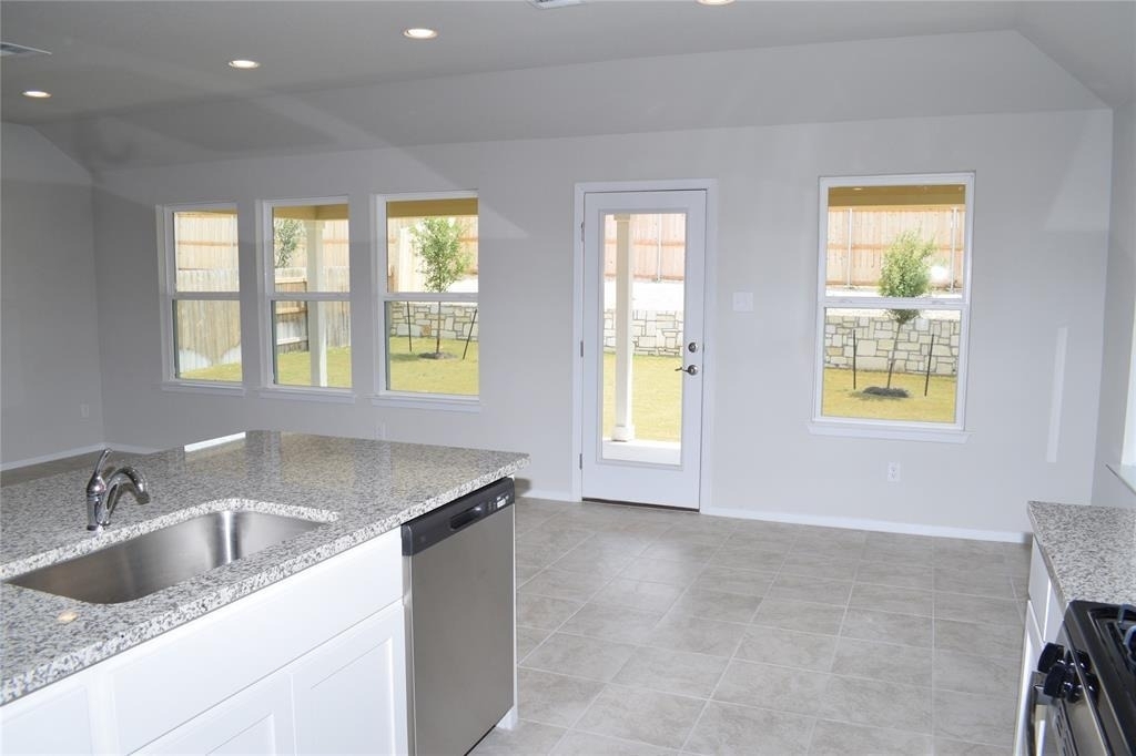 208 Shugart St - Photo 12