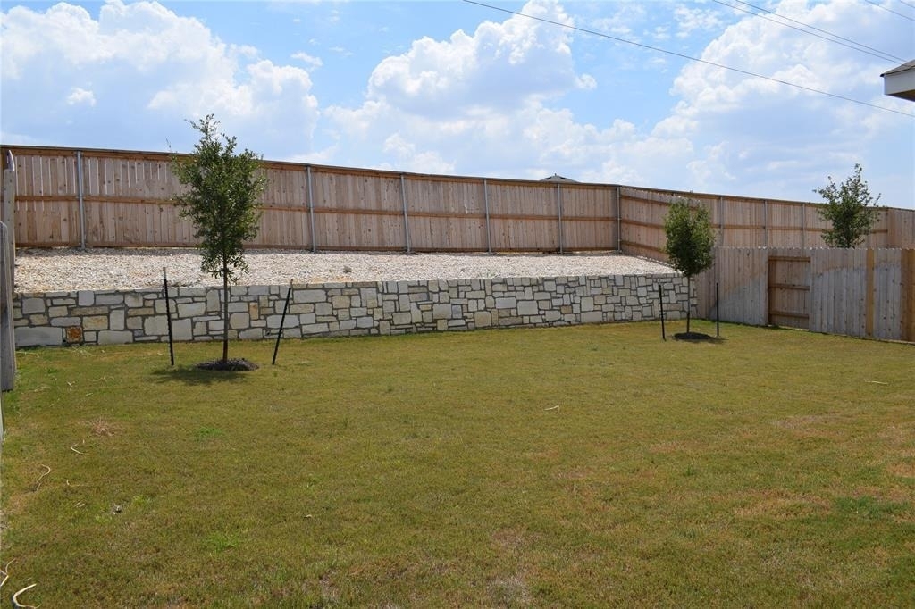 208 Shugart St - Photo 24