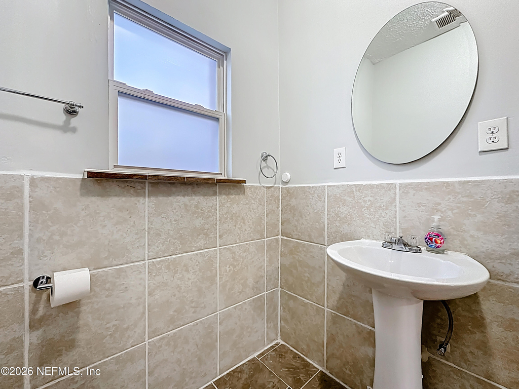 138 E Duval Street - Photo 42