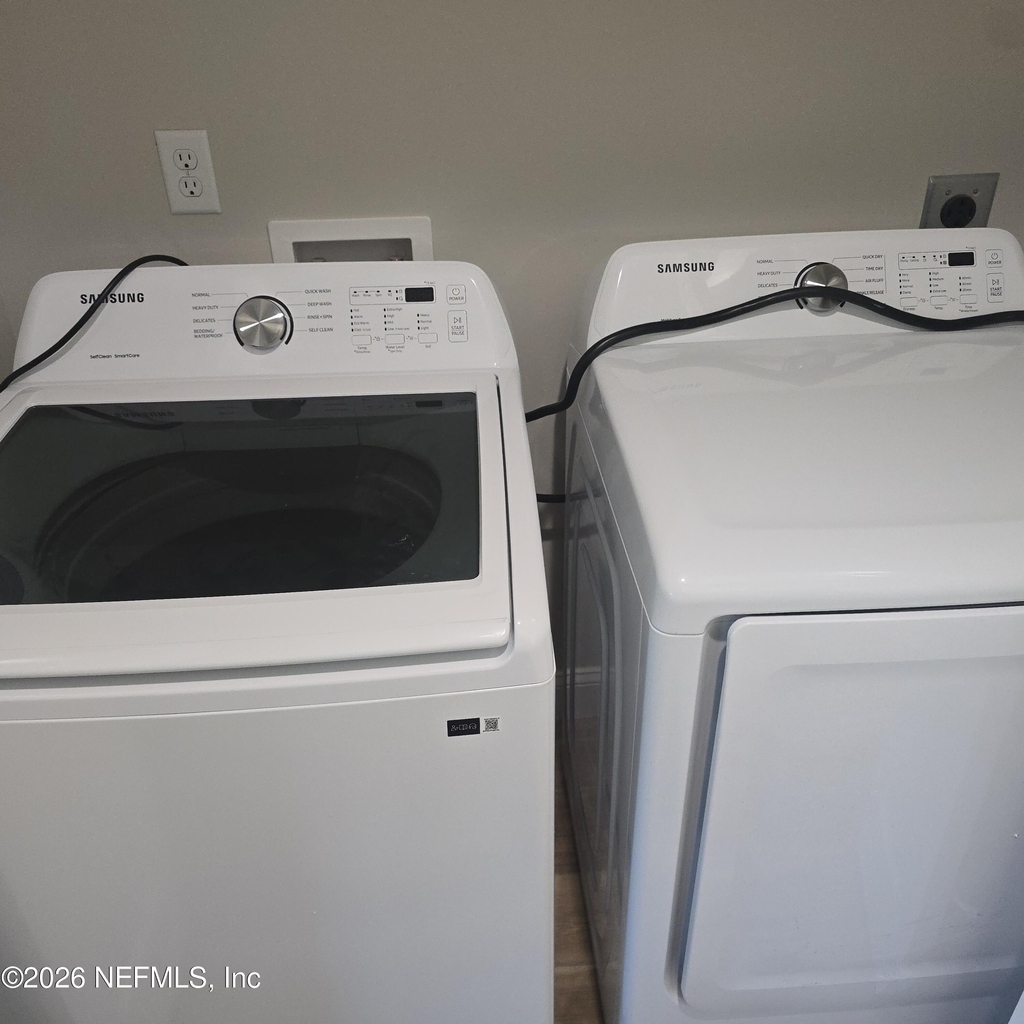 8205 Kensington Square - Photo 12