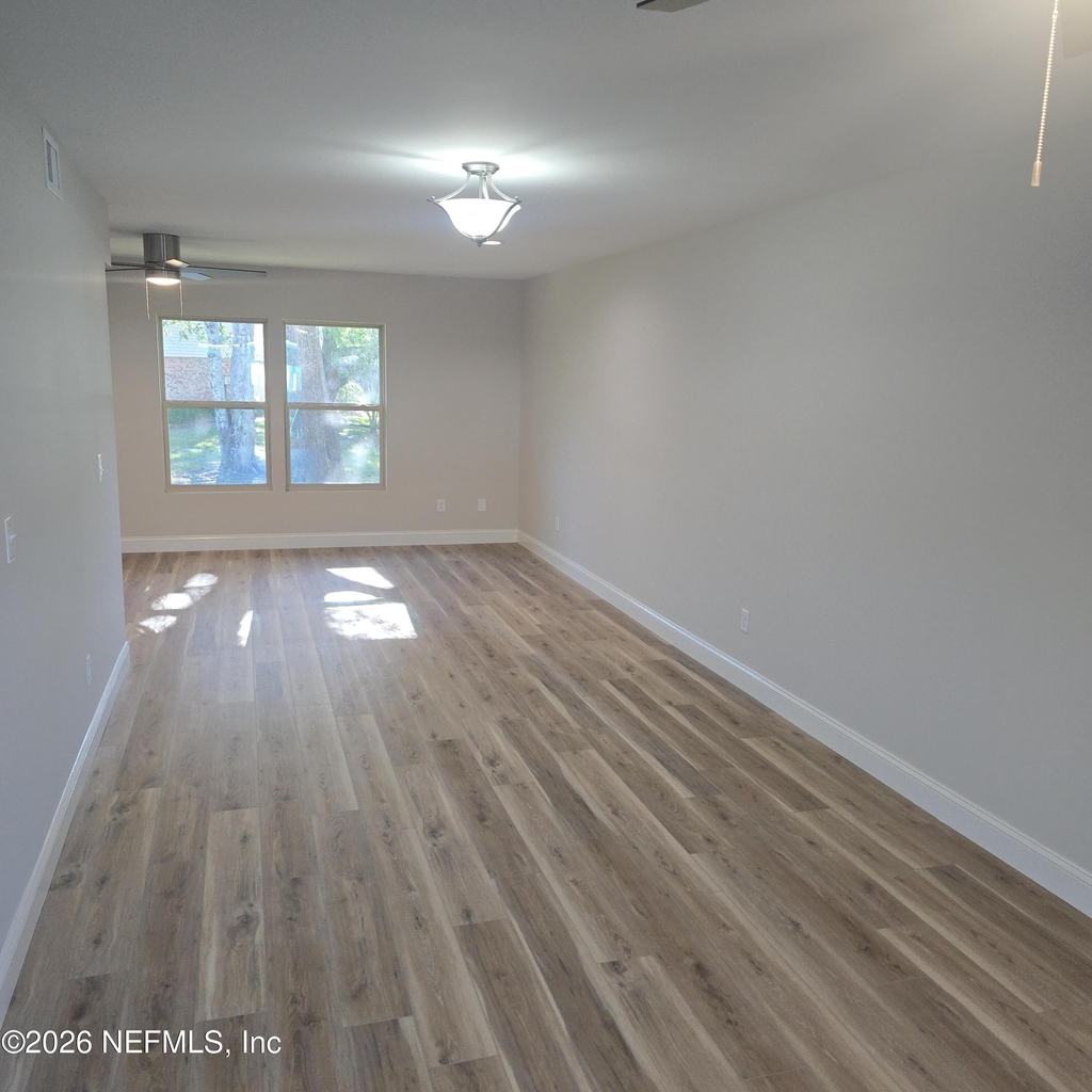 8205 Kensington Square - Photo 2