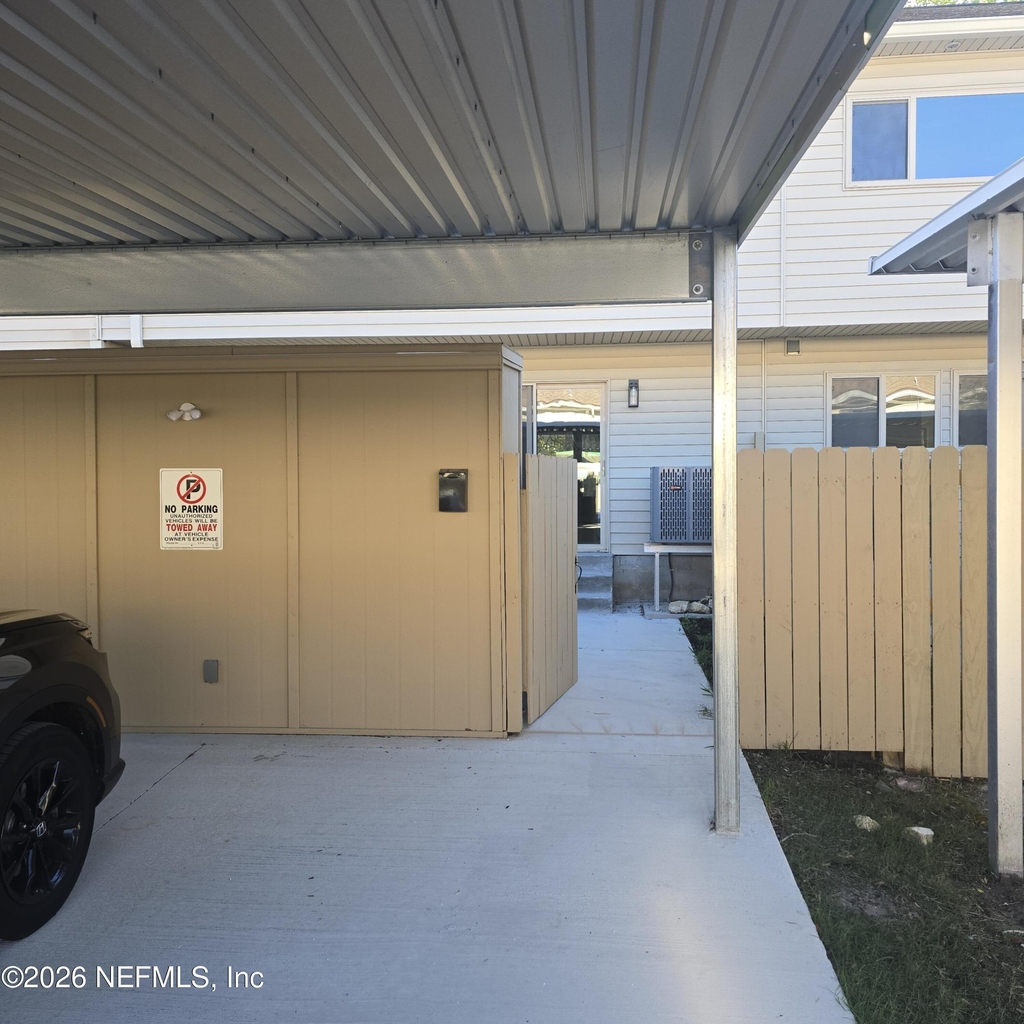 8205 Kensington Square - Photo 1