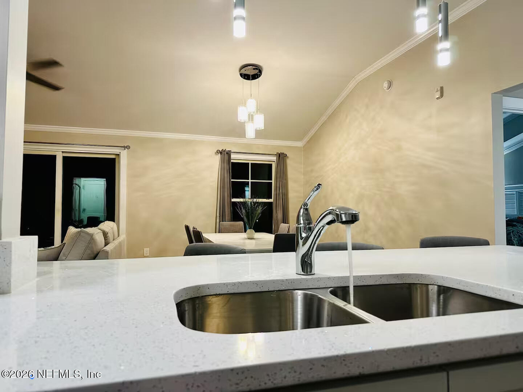 955 Registry Boulevard - Photo 7