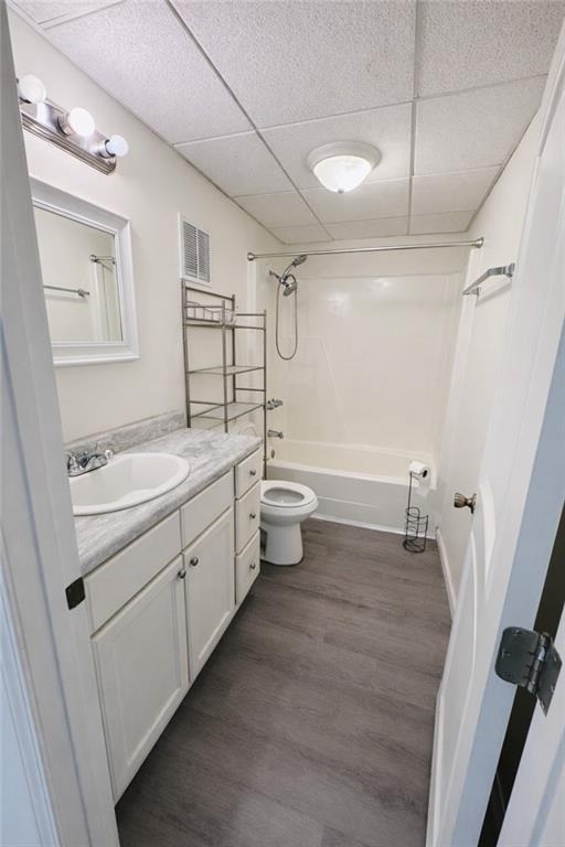 220 Sandy Springs Place - Photo 5