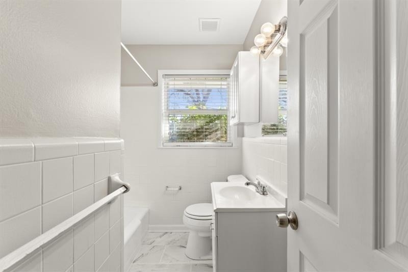 2352 Elmwood Circle Se - Photo 15