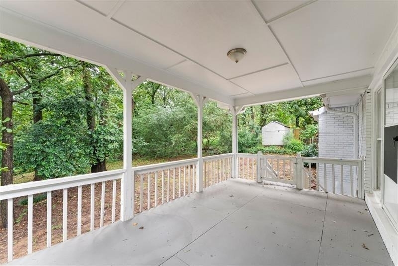 2352 Elmwood Circle Se - Photo 28