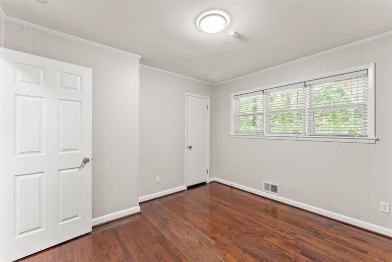 2352 Elmwood Circle Se - Photo 19