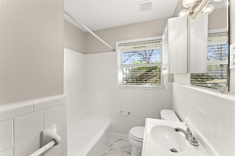 2352 Elmwood Circle Se - Photo 13