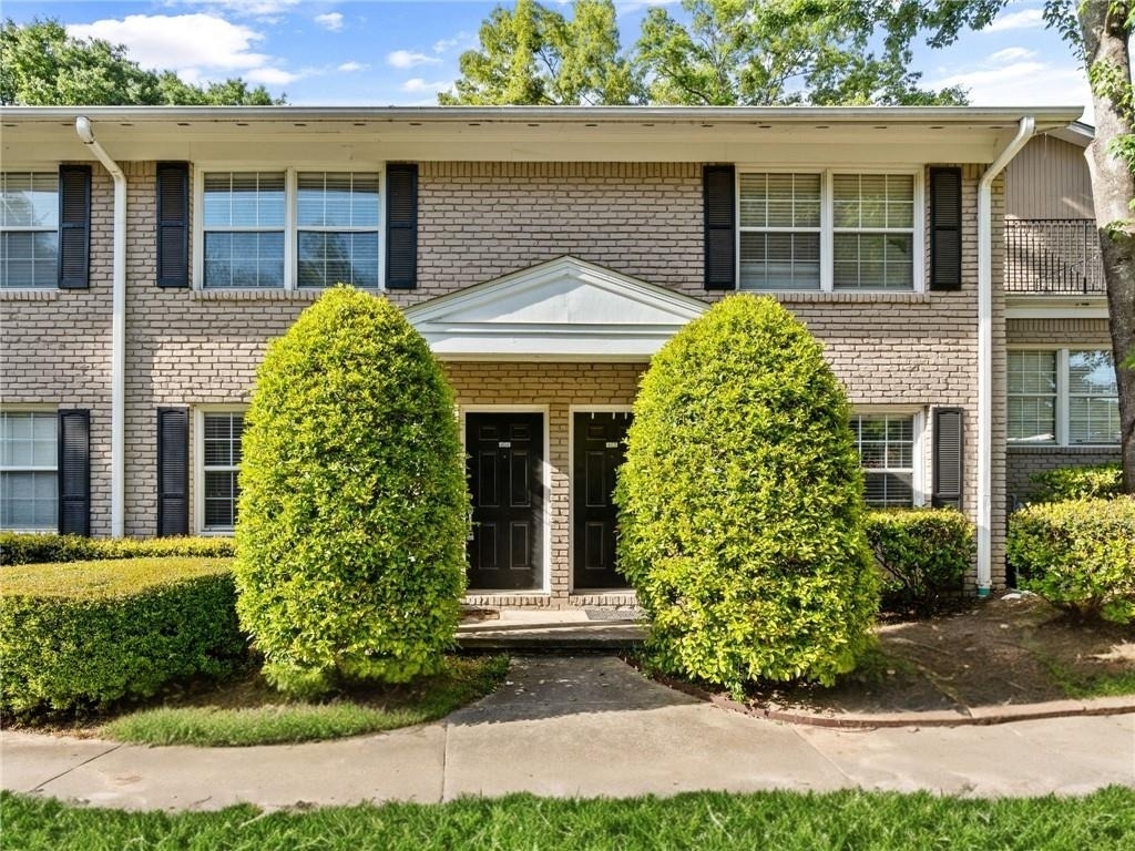 2232 Dunseath Avenue Nw - Photo 0