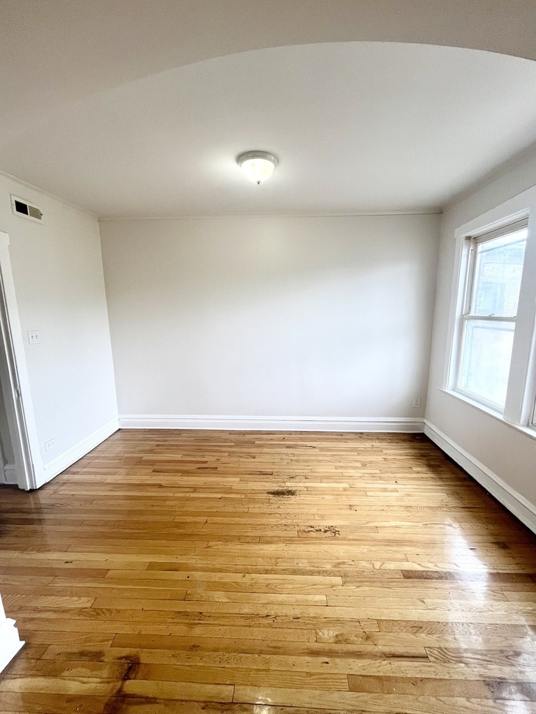 5042 W 21st Place - Photo 3