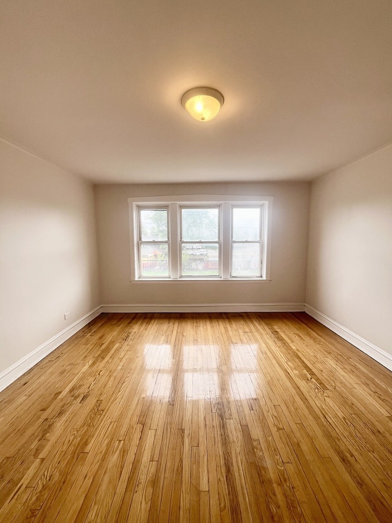 5042 W 21st Place - Photo 5