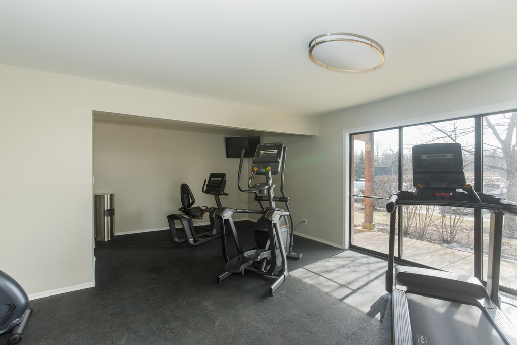 4400 W Lake Avenue - Photo 9