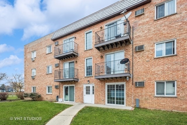 147 W Elk Trail - Photo 0