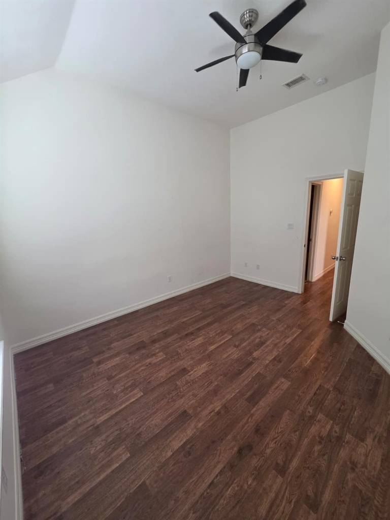 16020 Fountainview Drive - Photo 13