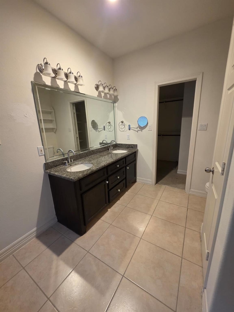 16020 Fountainview Drive - Photo 11
