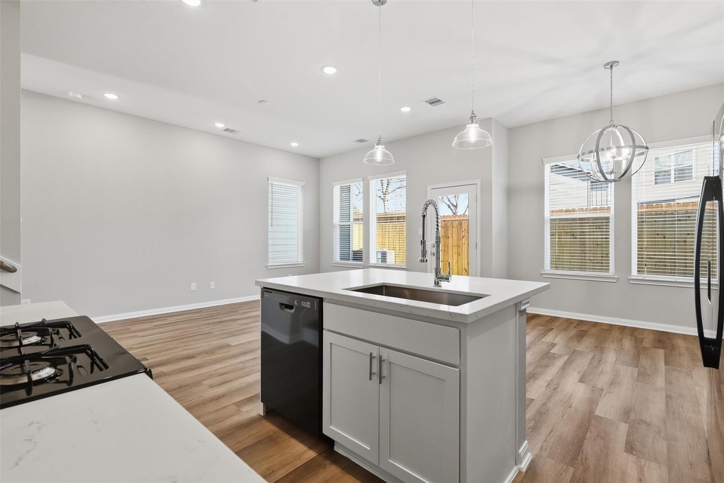 9912 Clark Canyon Lane - Photo 4