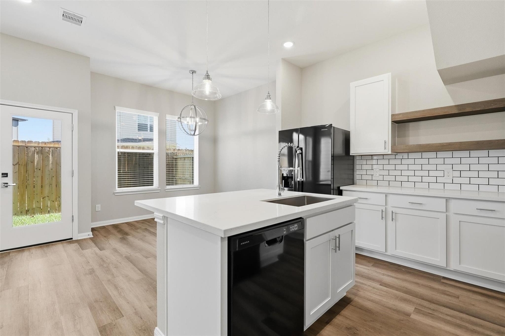 9912 Clark Canyon Lane - Photo 7