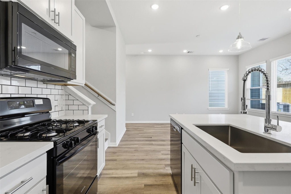 9912 Clark Canyon Lane - Photo 5