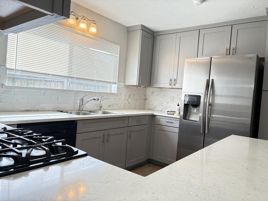 4211 Autumn Meadow Drive - Photo 5
