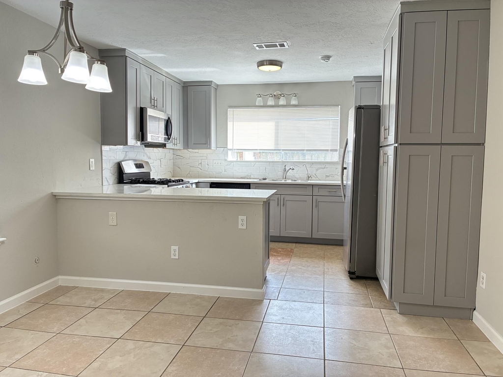 4211 Autumn Meadow Drive - Photo 4