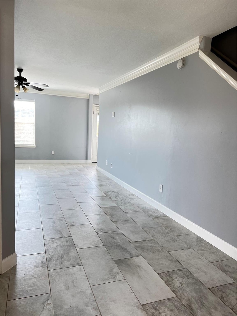 20035 Oland Way - Photo 4