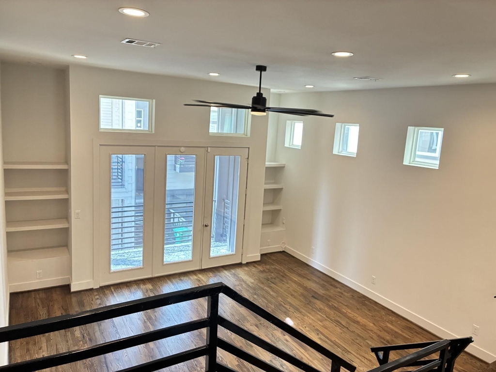 1535 W 24th Street - Photo 13