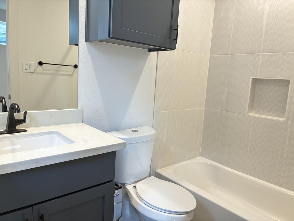 1535 W 24th Street - Photo 6