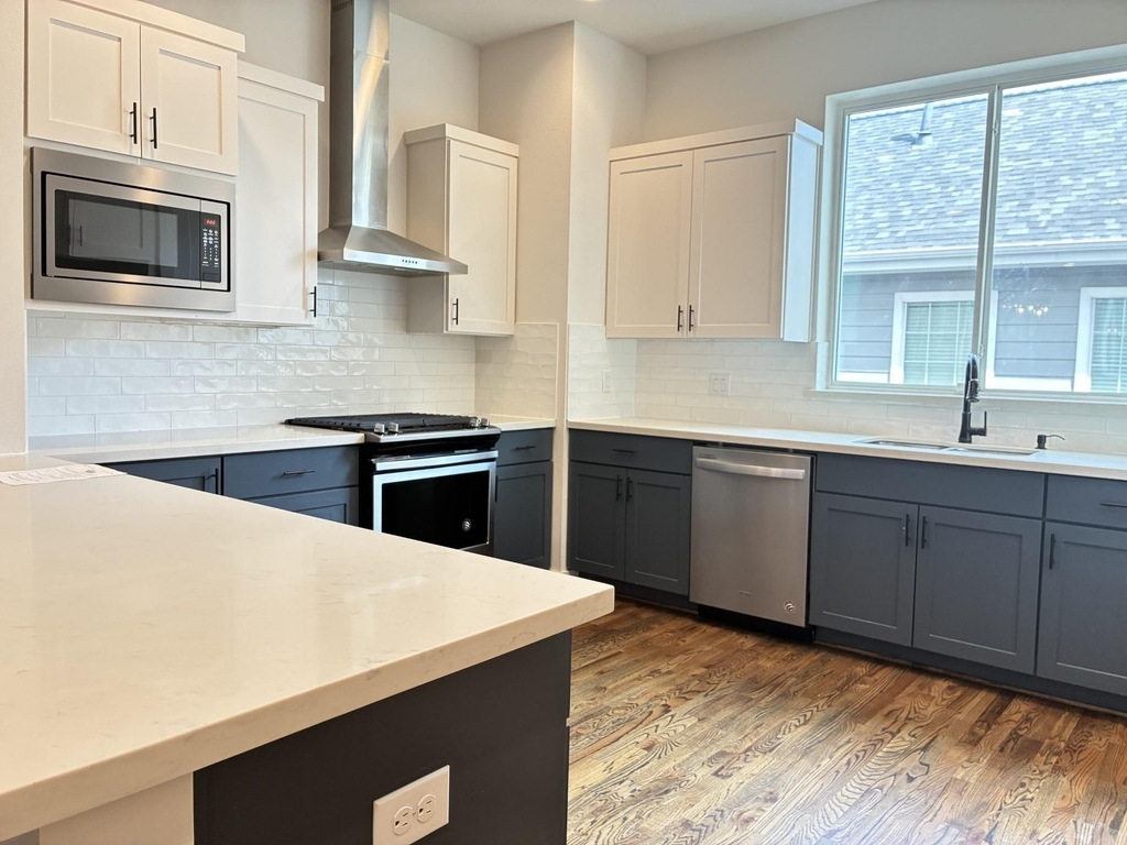 1535 W 24th Street - Photo 12