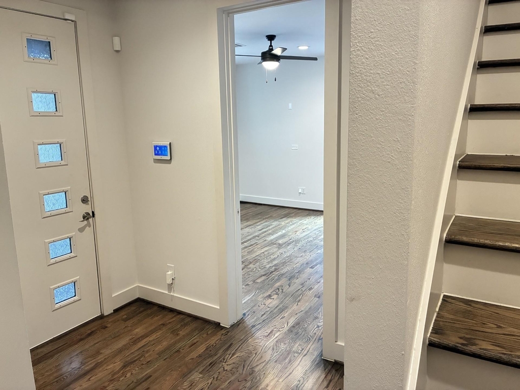 1535 W 24th Street - Photo 3