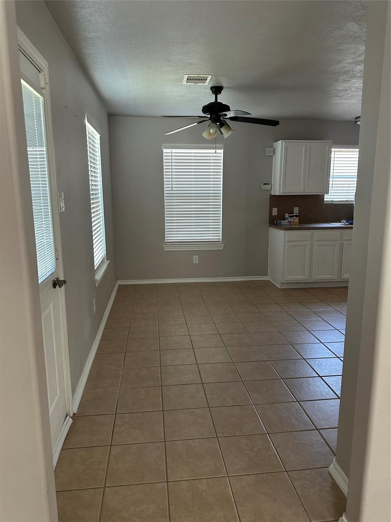 11010 View Pointe Lane - Photo 6