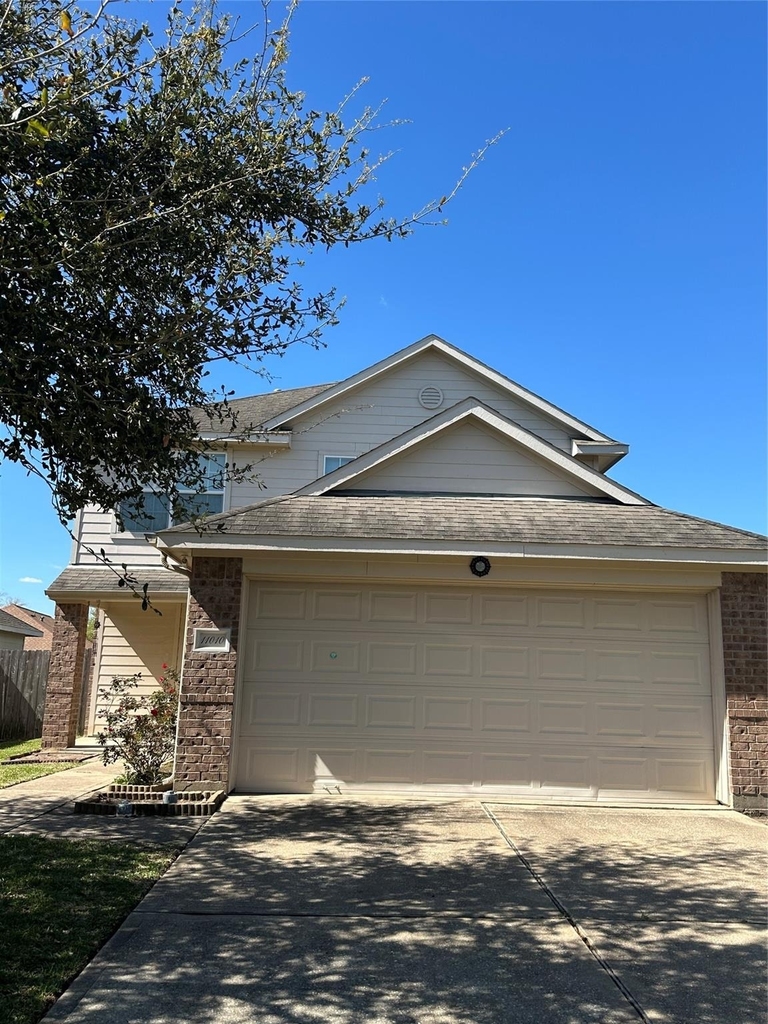 11010 View Pointe Lane - Photo 1