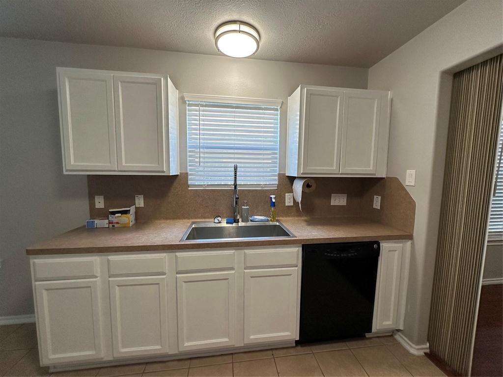11010 View Pointe Lane - Photo 9