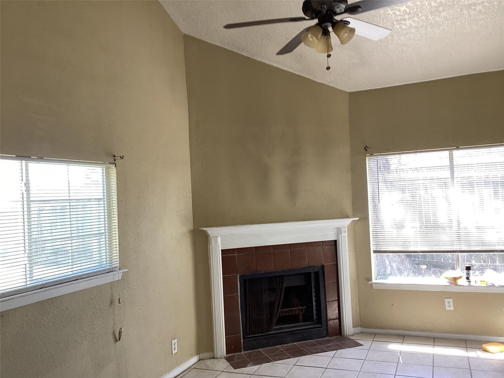 15831 Bazelbriar Lane - Photo 16