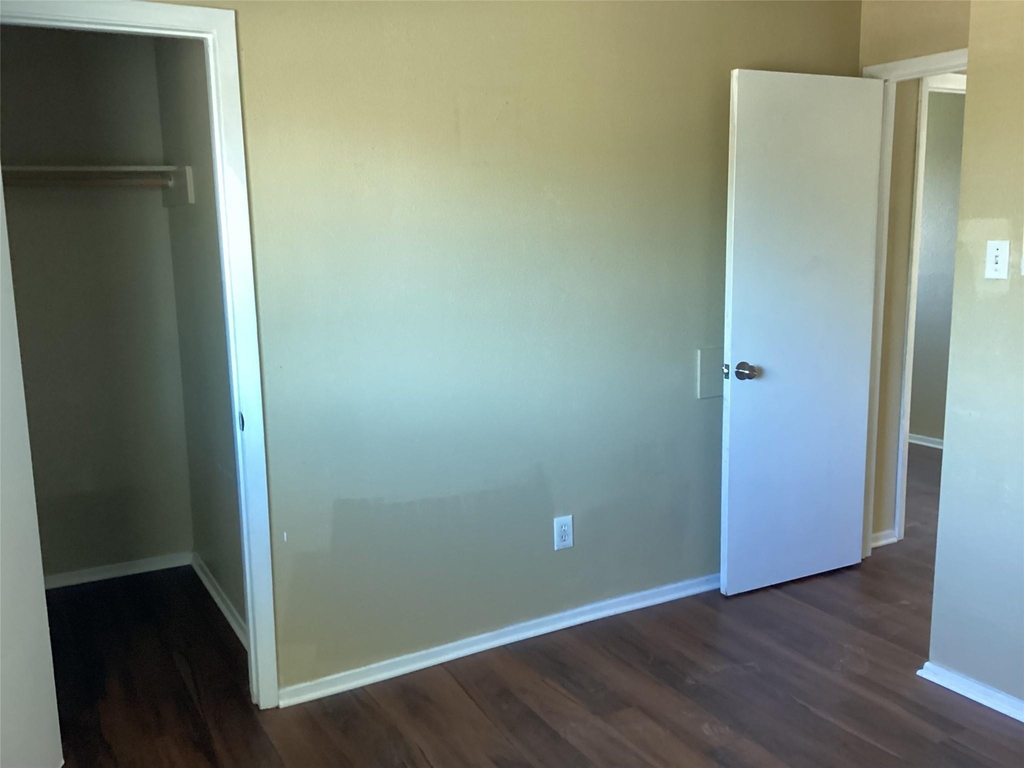 15831 Bazelbriar Lane - Photo 7