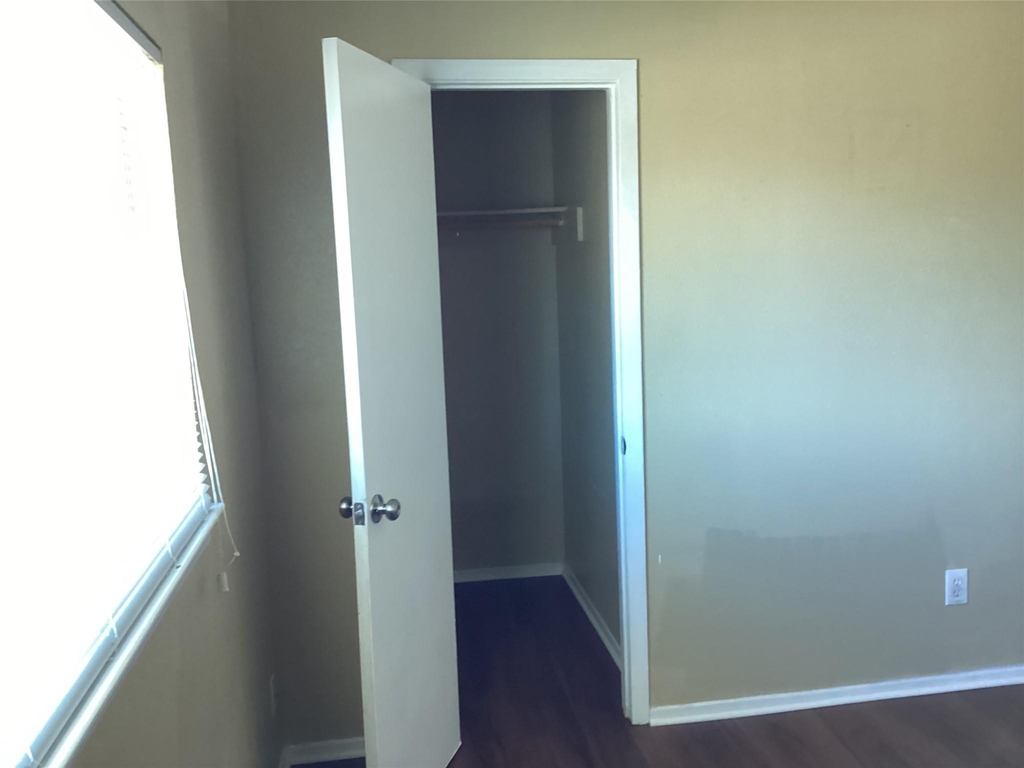 15831 Bazelbriar Lane - Photo 6
