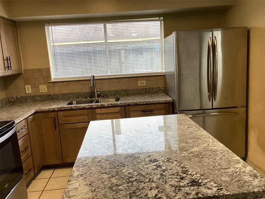 15831 Bazelbriar Lane - Photo 38