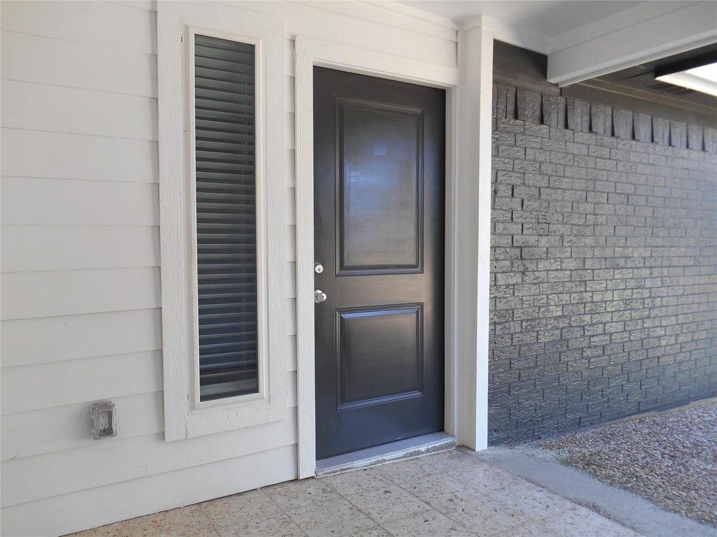 1547 Greenfield Road - Photo 0