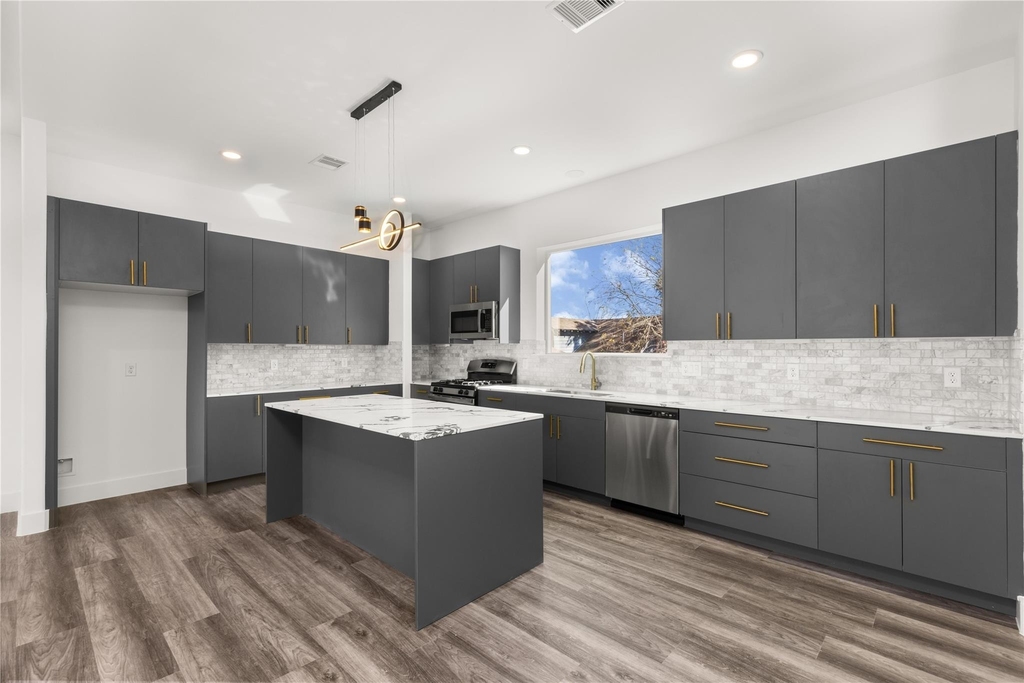 2707 Dennis Street - Photo 16