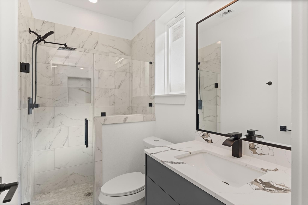 2707 Dennis Street - Photo 4